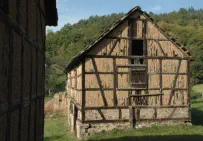 Scheune in Lehmbauweise